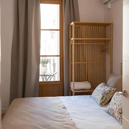 - Gracia 2-a Апартаменты